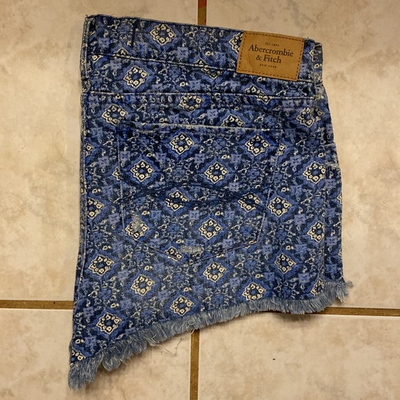 Abercrombie & Fitch shorts. Size 30fits like 29’s. NWOT - Picture 6 of 6